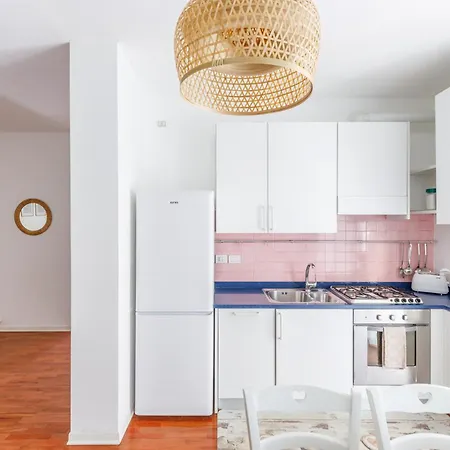 Darsena Dream Parcheggio Privato Due Passi Centro דירה ראבנה