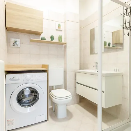 Darsena Dream Parcheggio Privato Due Passi Centro 아파트 *