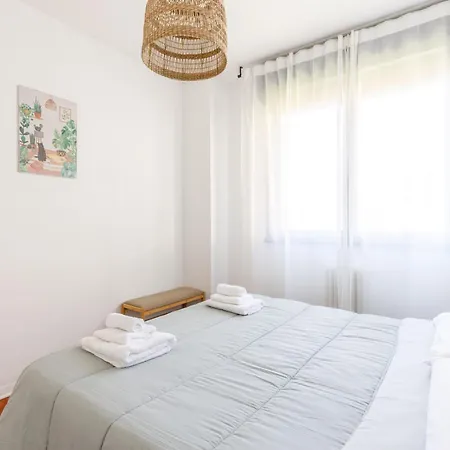 Darsena Dream Parcheggio Privato Due Passi Centro 아파트 *