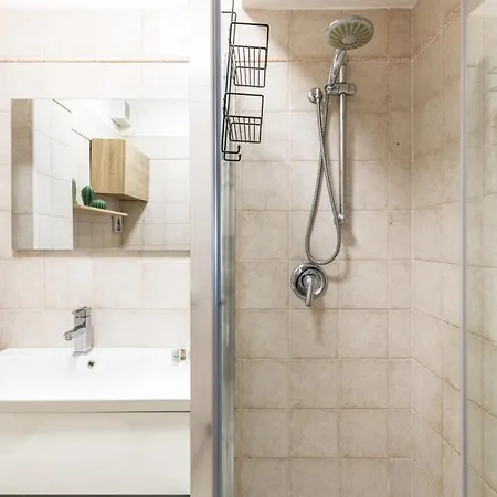 Darsena Dream Parcheggio Privato Due Passi Centro 아파트